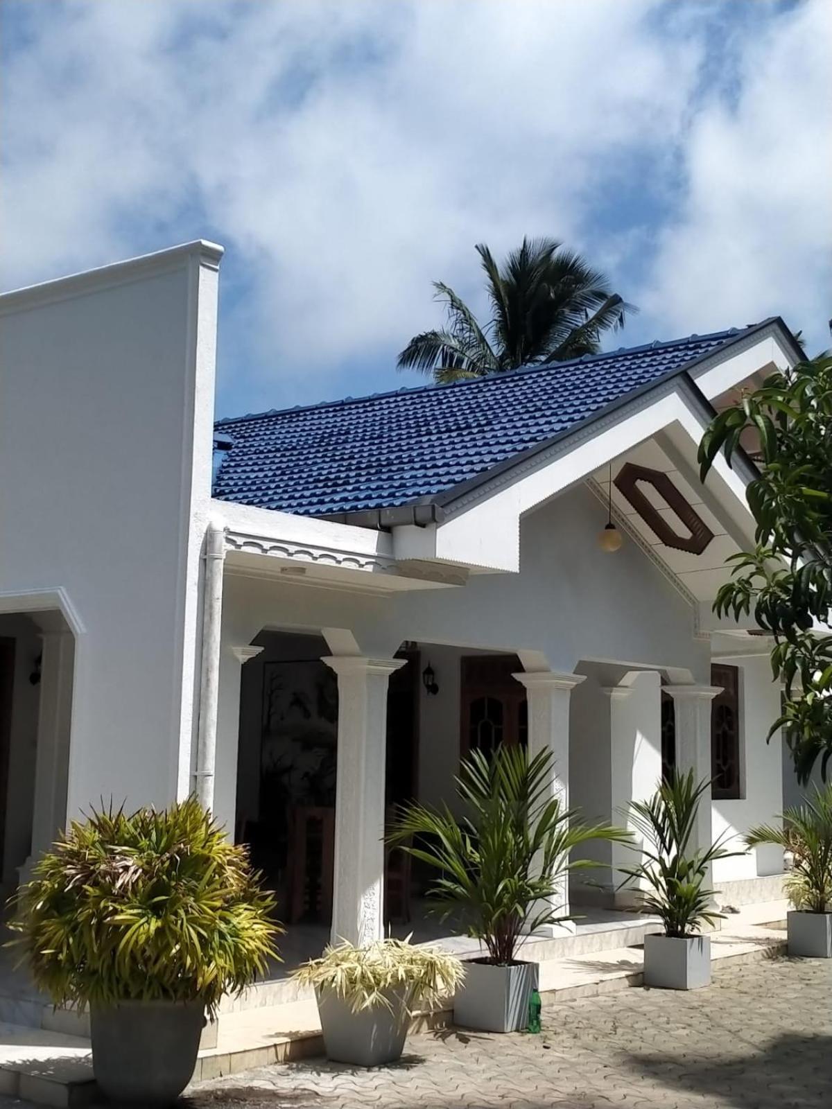 Holidays Hotel Nainamadama Exterior foto
