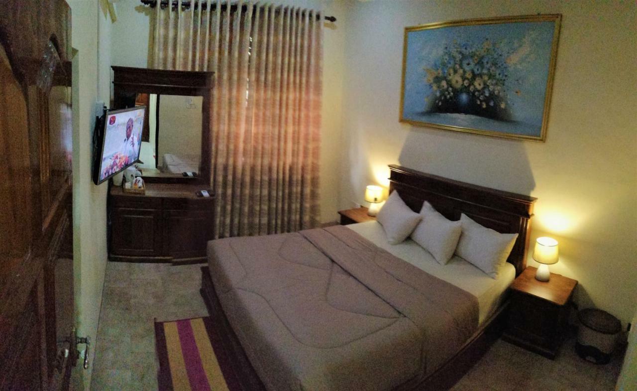 Holidays Hotel Nainamadama Exterior foto